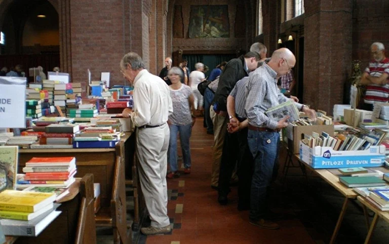 Boeken- en platenmarkt in Roosendaal